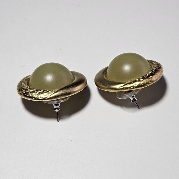 **Sale** Vintage Ernst Gideon Bek Gold Tone Green Round Earrings - Picture 10 of 12